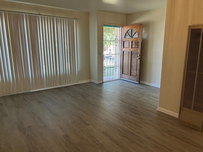 Photo - 2007-2009 N Teilman Ave Unit 2007 N Teilman Ave