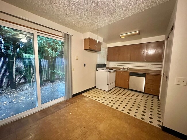 Photo - 3809-3811 SE 164th Avenue Unit 3809