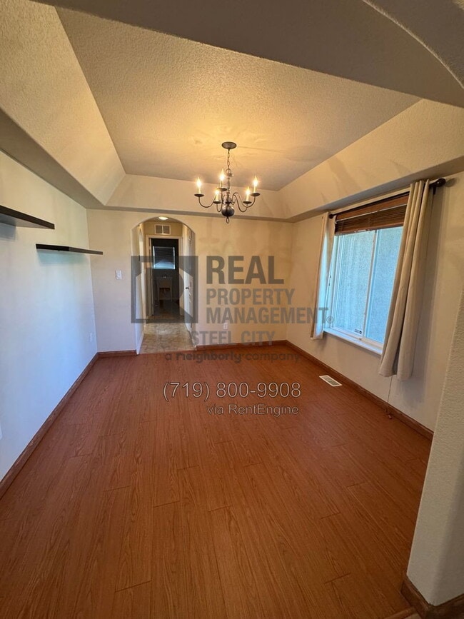 Photo - 2313 Longhorn Dr