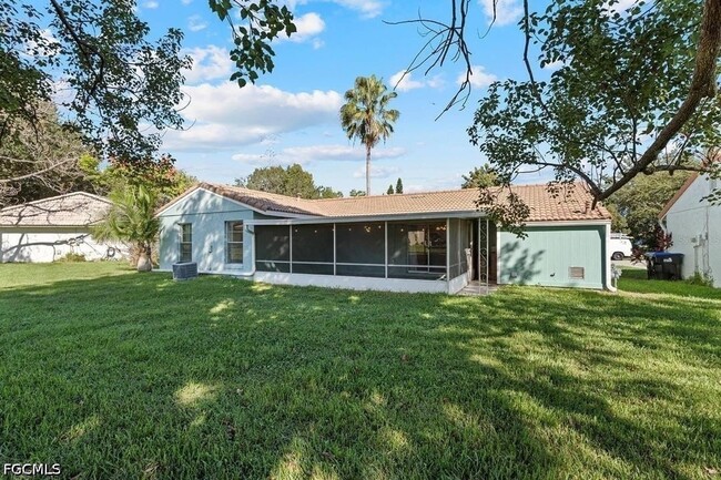 Building Photo - 5556 Memorial Dr