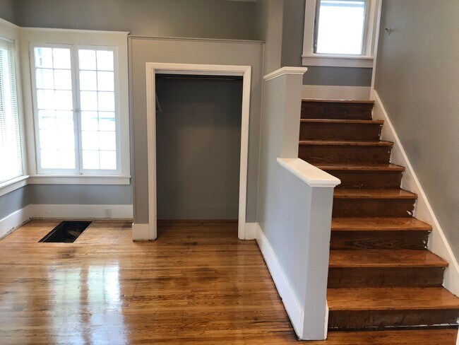 Photo - 1134 Plymouth Ave S