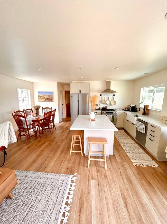 Photo - 396 Juniper Dr