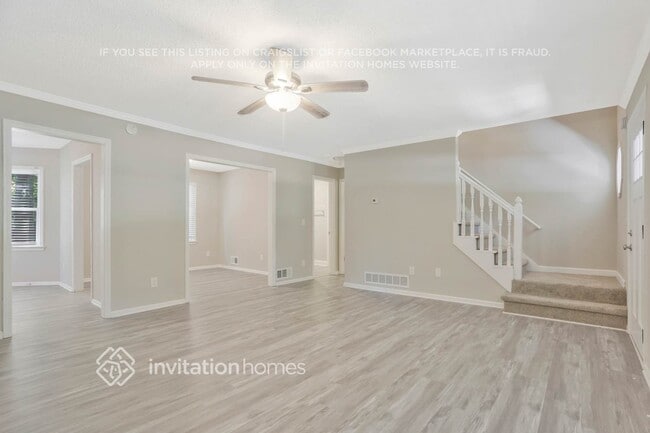 Photo - 306 Lake Swan Ct
