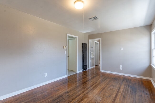 Photo - 3308 N Holman Ct