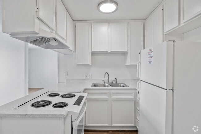 1 habitación, 1 baño, 500 pies cuadrados, cocina
