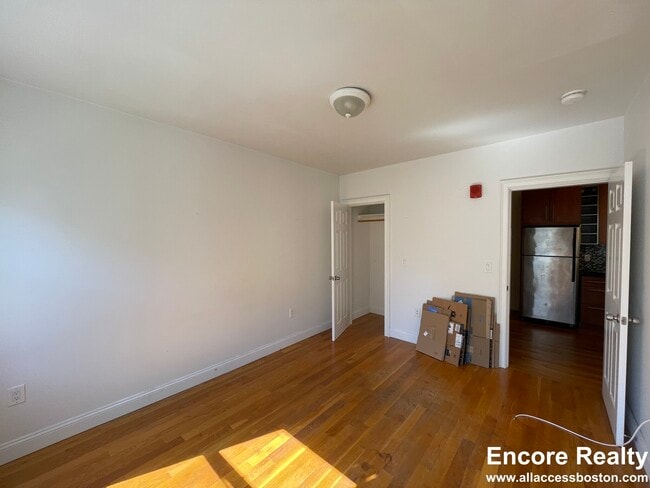 Photo - 11 Peterborough St Unit 14