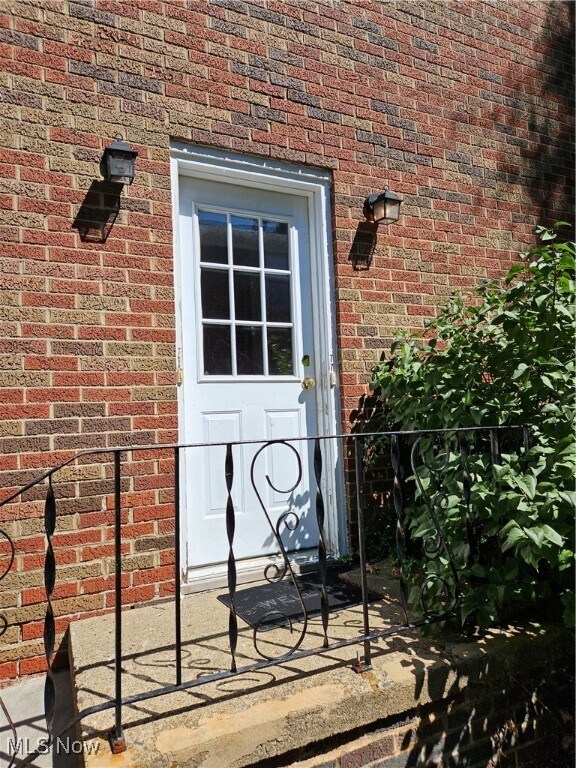 75 Greencrest Terrace Apartment Akron, OH