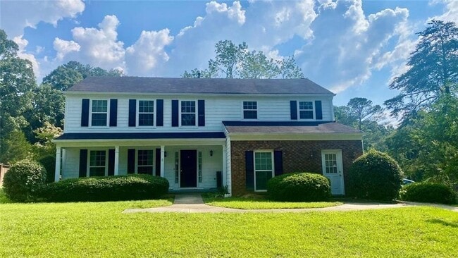 Building Photo - 2121 Heritage Trace Dr