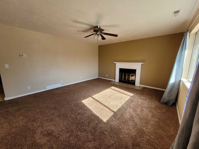 Photo - 115 W 1100 N