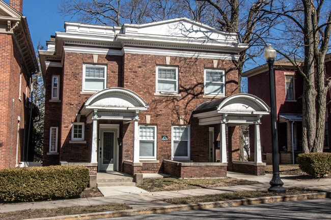 Building Photo - 1204 Columbia St Unit 1204