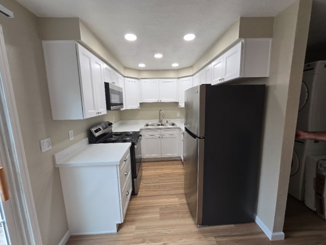 Photo - 2762 SE 7th Ave Unit 2766-1