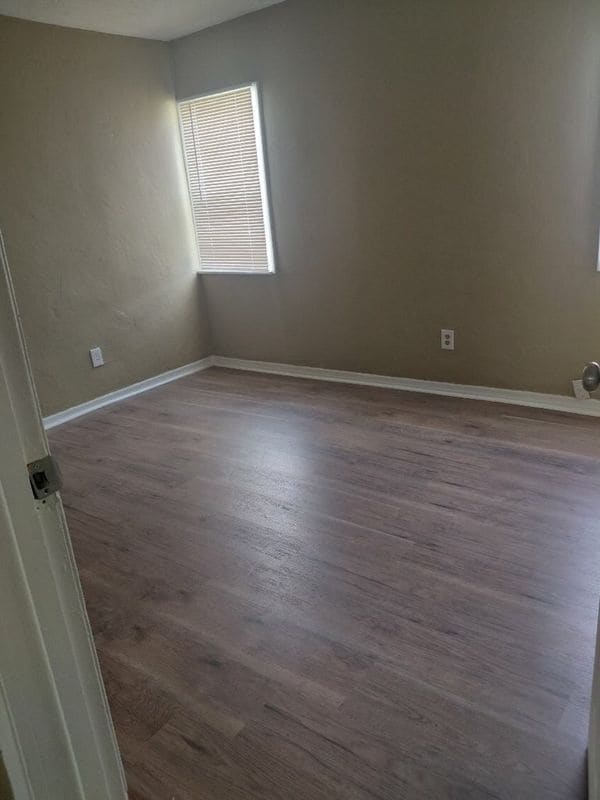 Photo - 360 Eaton St