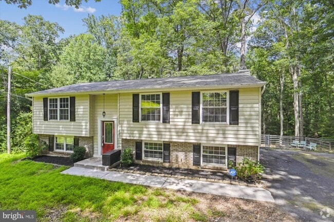 Building Photo - 11573 Hicks Ct Rental