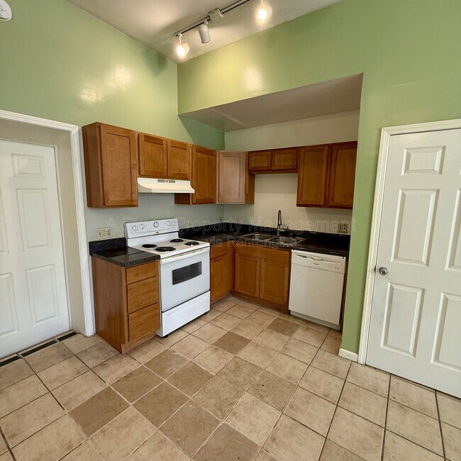 Photo - 3115 Magnolia Ave Unit 1st Fl