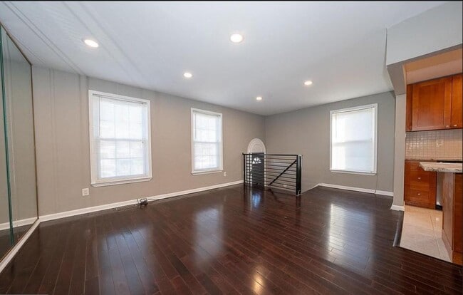 7608 Dicks Ave