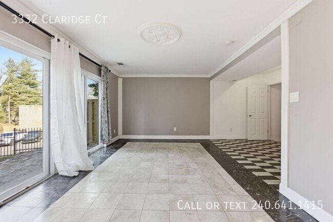 Photo - 3332 Claridge Ct