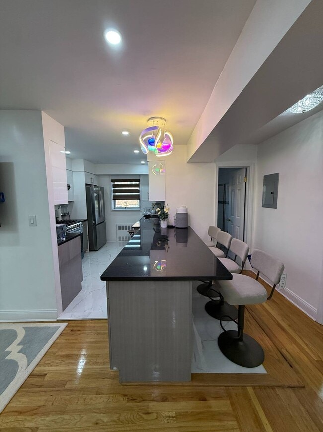 42-65-65 Kissena Blvd