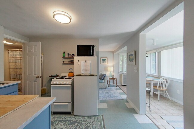 Photo - 33 Warren Ave