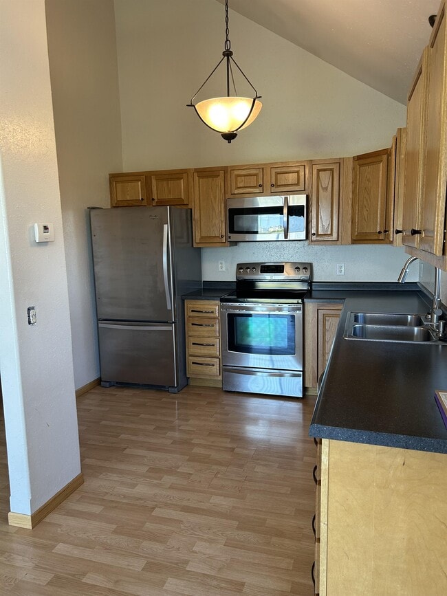 Photo - 3240 E Capitol Ave