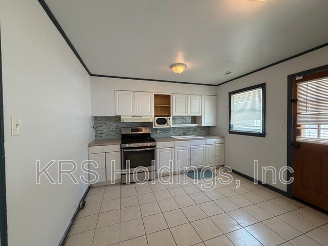 Photo - 408 Stockton Rd