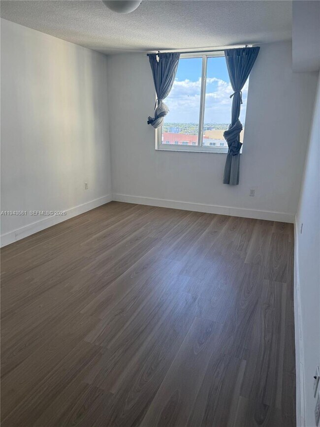 Photo - 18800 NE 29th Ave Unit 1027