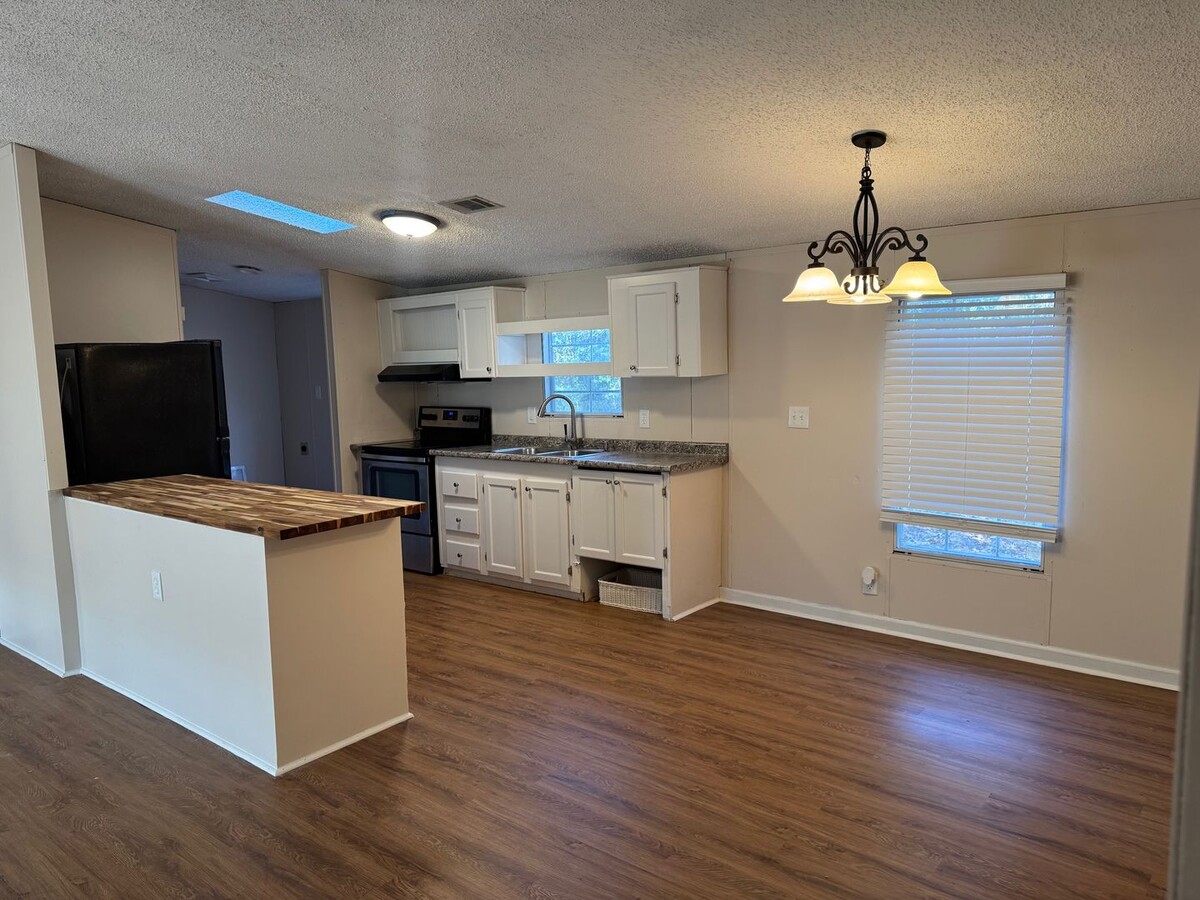 Photo - 3 Bedroom 2 Bath Rental in North Wakulla