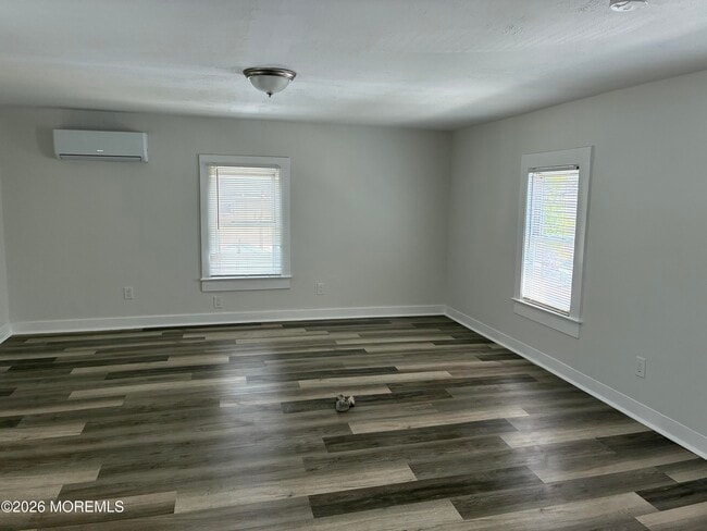 Photo - 33 Washington St Unit 2nd floor