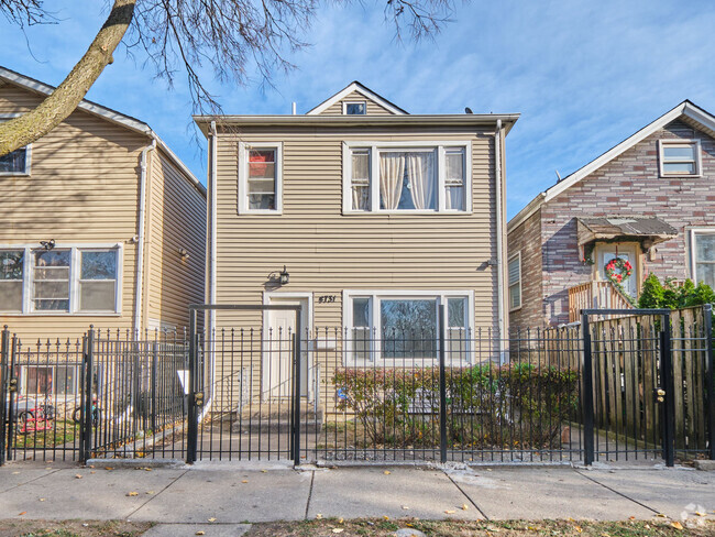 Building Photo - 4731 S Laflin St Rental