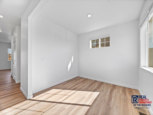 Photo - 4 Bed 2.5 Bath Newer Build in Berthoud!