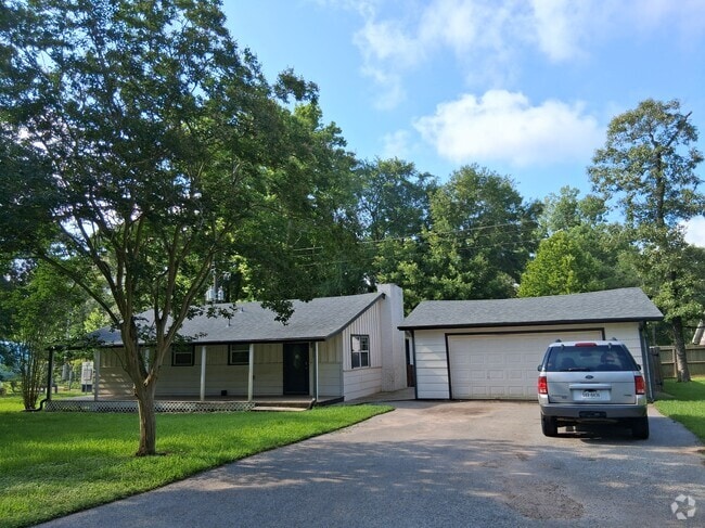 Building Photo - 26445 Lazy Ln Rental