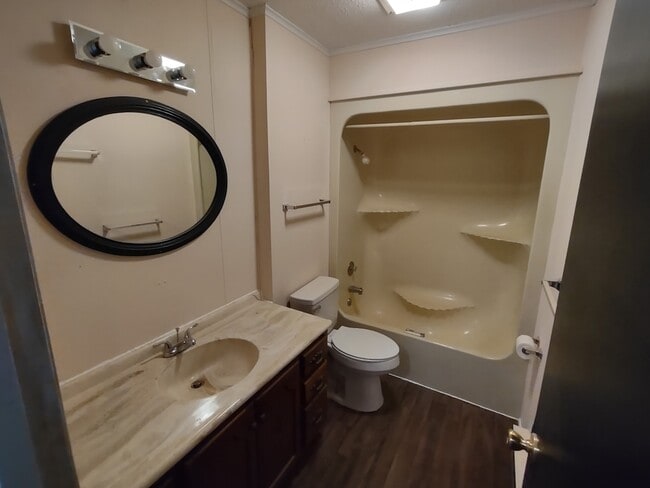 Photo - 405-D Church-