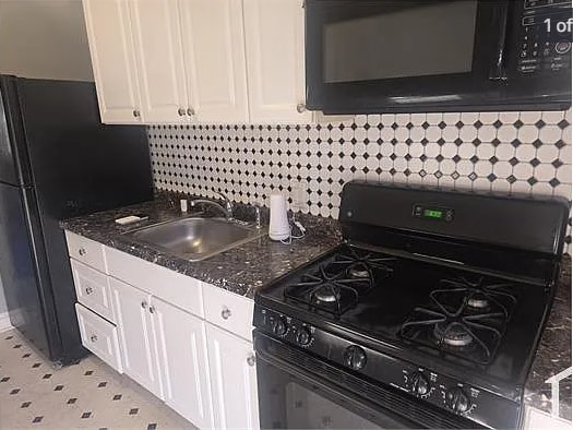 Building Photo - 40X Random Rd