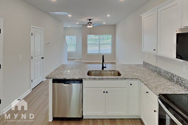 Photo - 1306 Principal Featherstone Ave