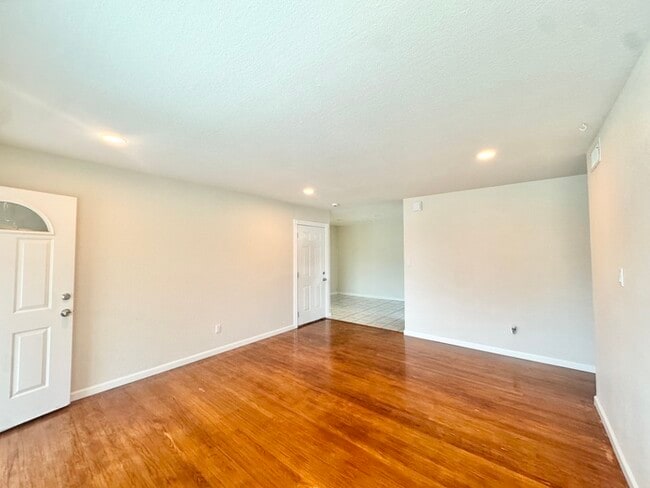 Photo - Stunning 3-bedroom, 2-bath home in North Highlands!