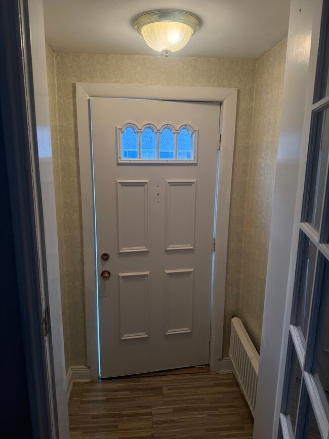 Photo - 101 N Waldinger St