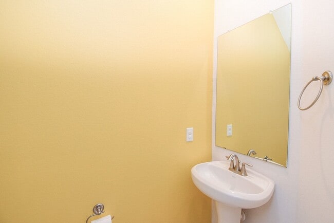 Photo - 1122 Live Oak St