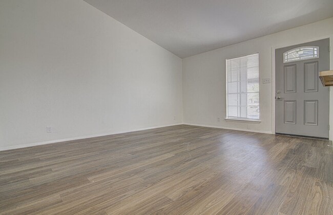 Photo - 1936 Nicole Cir Unit B