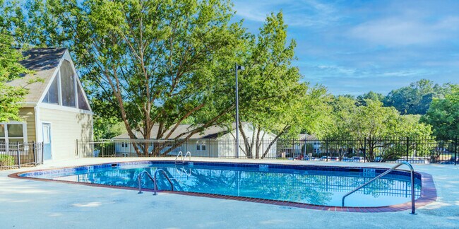 Photo - Bradford Gwinnett Apartments