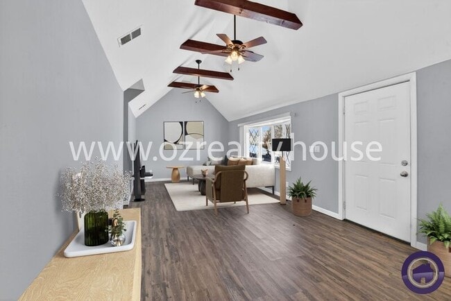 Photo - 307 Venice Dr