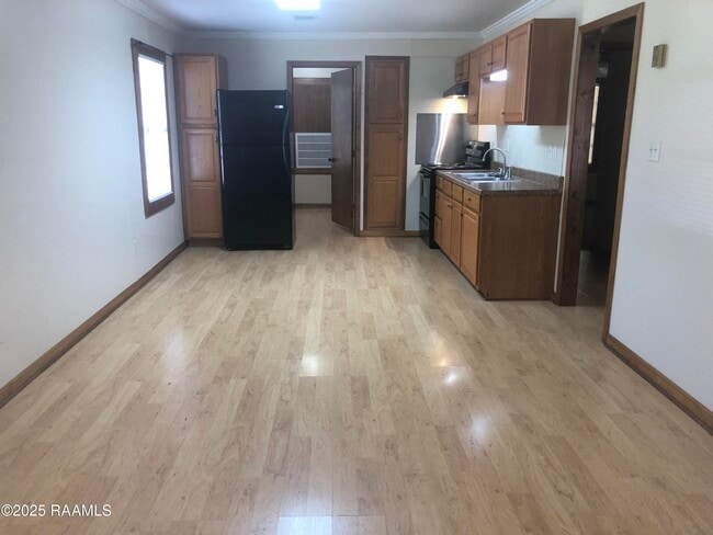 Photo - 3105 W Willow St