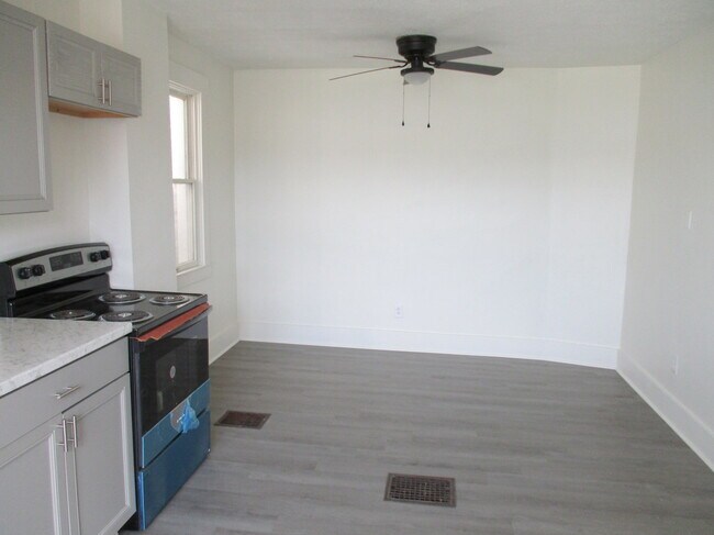 Photo - 311 Beaver St Unit 2nd Floor