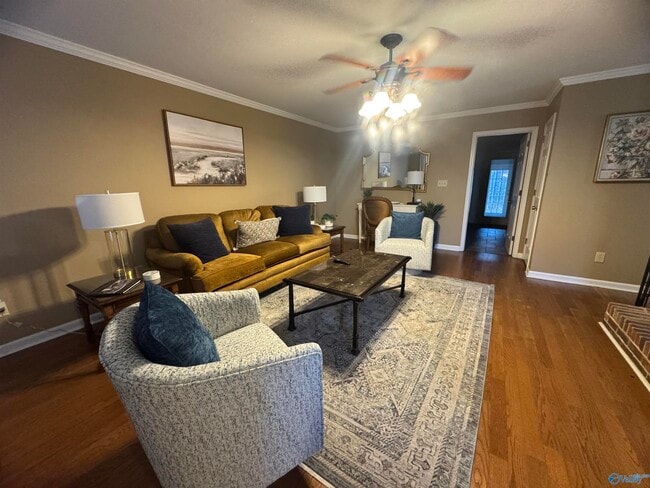 Photo - 6928 Steeplechase Dr NW