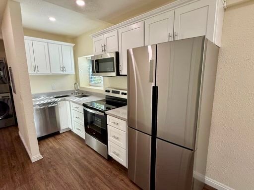 Photo - 33534 4th St