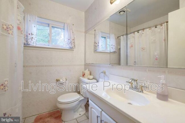 Photo - 5902 Holland Rd