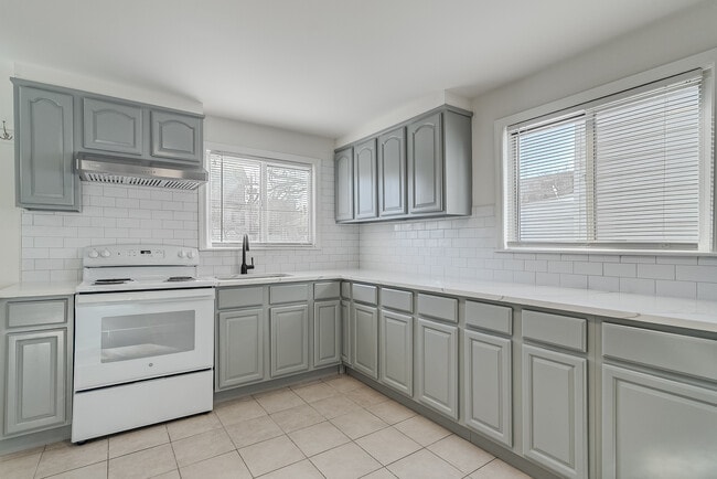 Photo - 34 Hamilton St