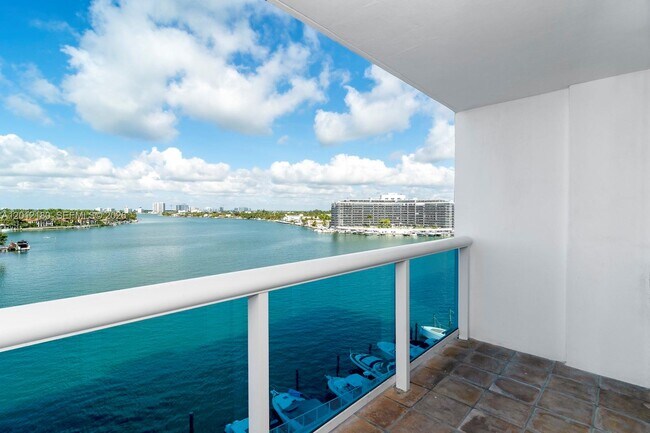 Photo - 6770 Indian Creek Dr Unit 8L