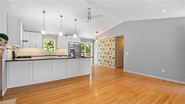 40 Sachem Rd