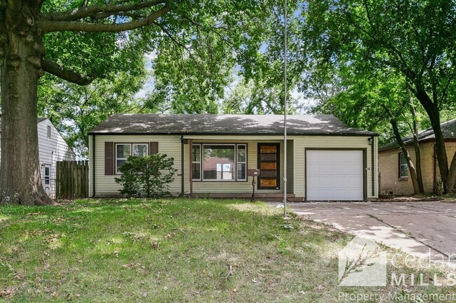 Building Photo - 3 Bedroom Home by St. Joe