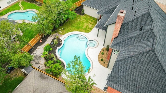 Building Photo - 5807 Mountain View Dr