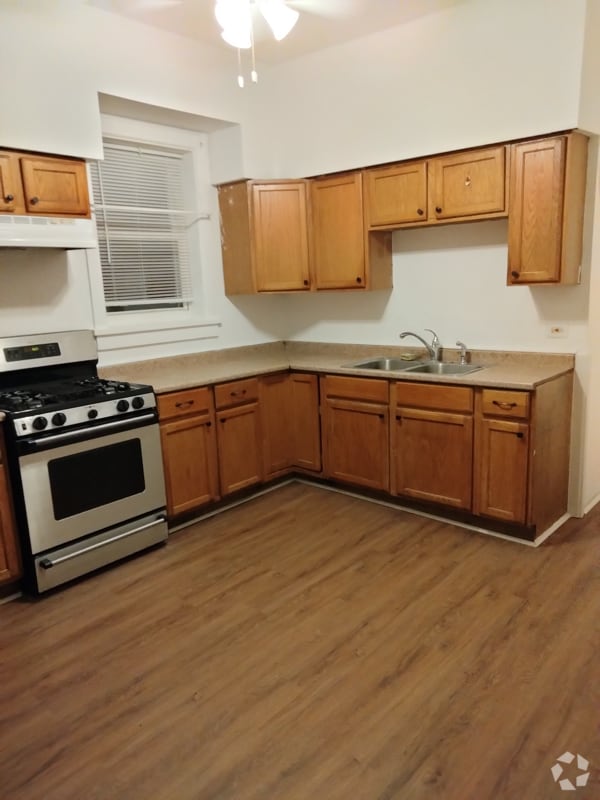 Building Photo - 1856 S Harding Ave Rental